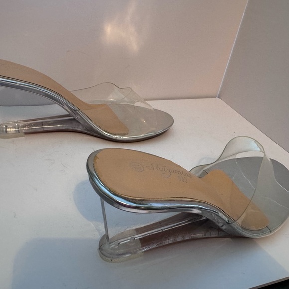 Size 11 (42), clear wedge never worn - Picture 3 of 5